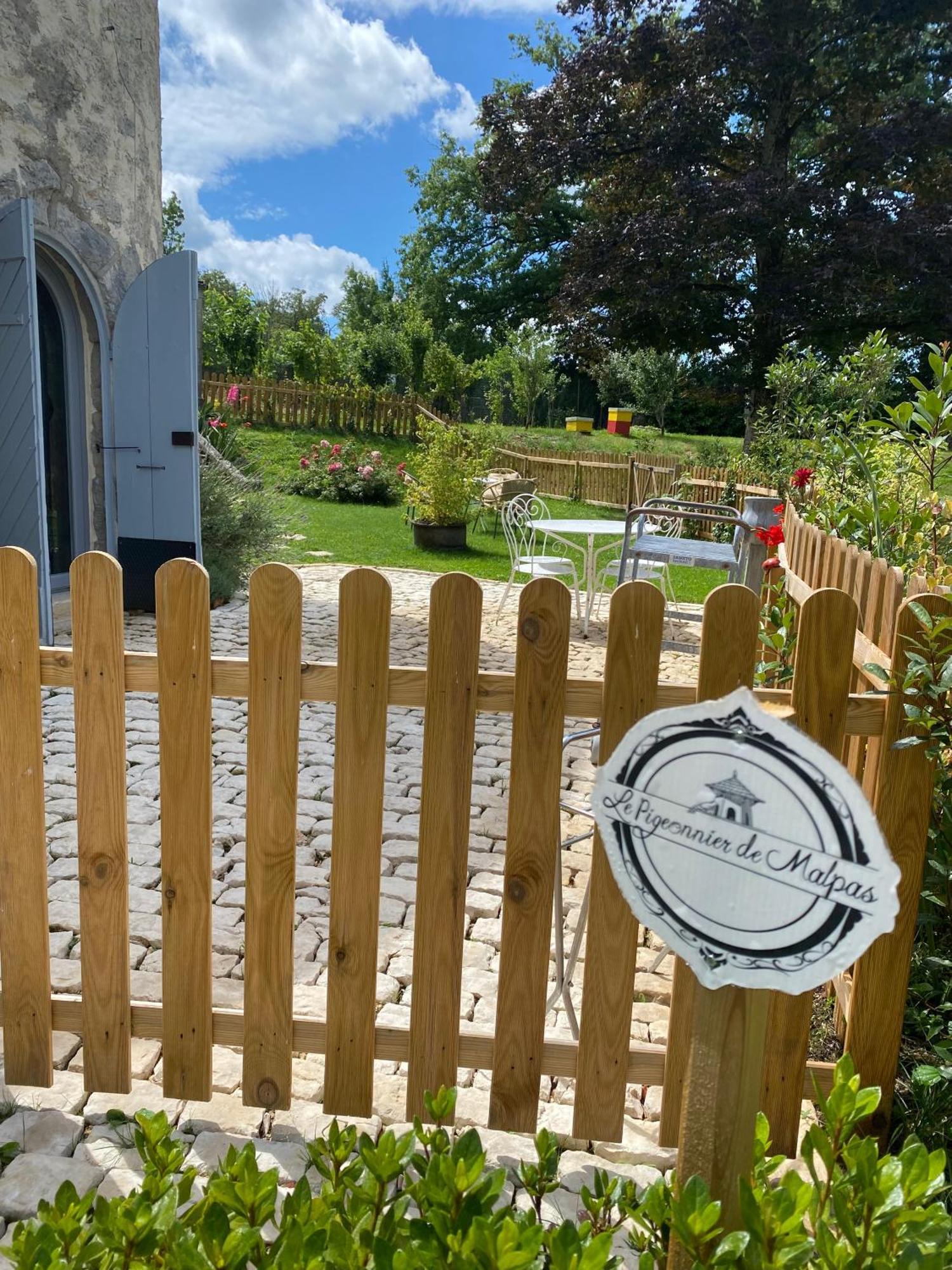 Quingey Le Colombier De Malpas Bed & Breakfast エクステリア 写真